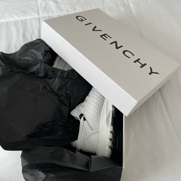 Givenchy sneakers - Picture 2 of 10